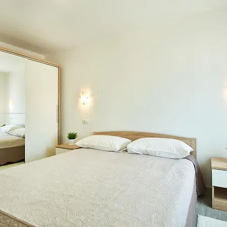 Roviv Apartments In The Old Town By Irundo Rovinj Exteriér fotografie