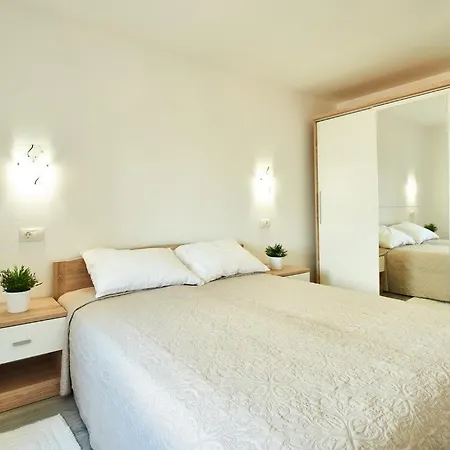 Roviv Apartments In The Old Town By Irundo Rovinj Exteriér fotografie